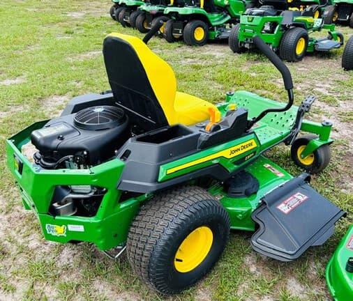 Image of John Deere Z325E equipment image 4