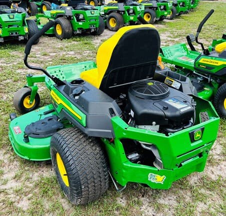 Image of John Deere Z325E equipment image 3