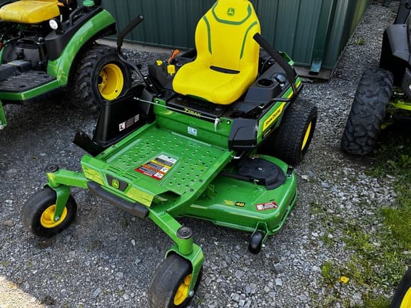 Image of John Deere Z330M Image 0