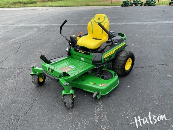 Image of John Deere Z330M equipment image 3