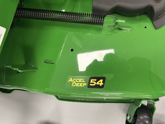 Image of John Deere Z330R equipment image 4