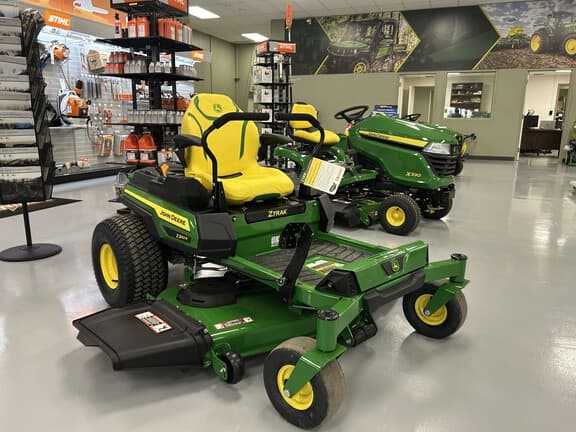 Image of John Deere Z330R equipment image 1
