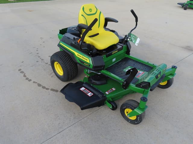 Image of John Deere Z330R equipment image 2
