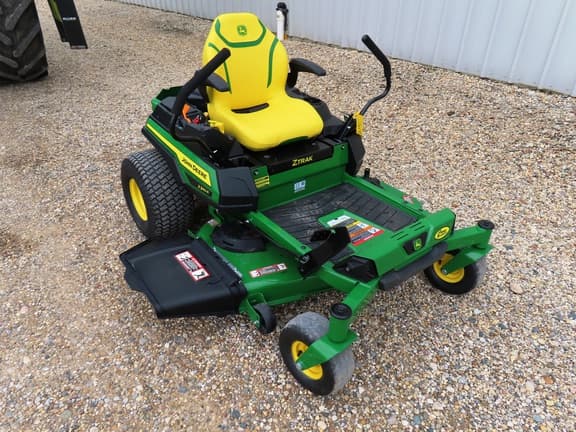 Image of John Deere Z330R equipment image 1