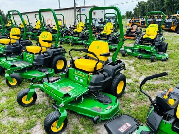 Image of John Deere Z515E equipment image 1