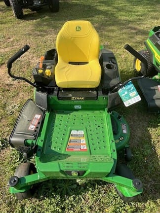 2026 John Deere Z515E Equipment Image0