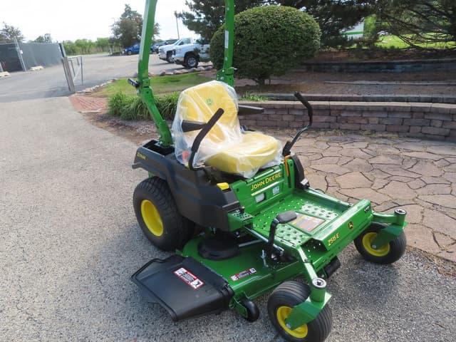 Image of John Deere Z515E equipment image 1