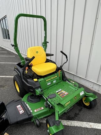 Image of John Deere Z515E equipment image 1