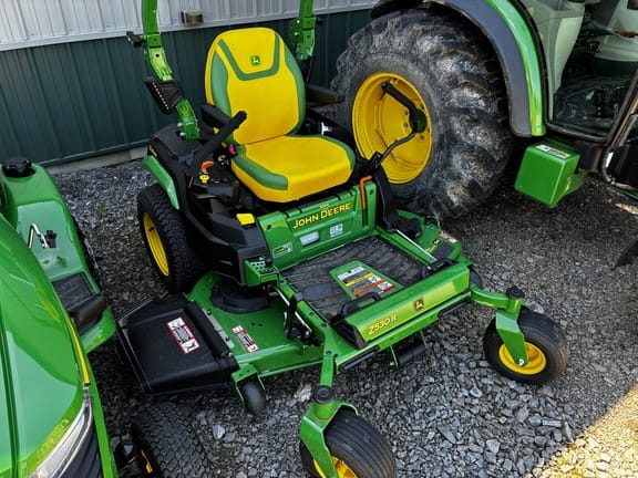 2026 John Deere Z530R Equipment Image0