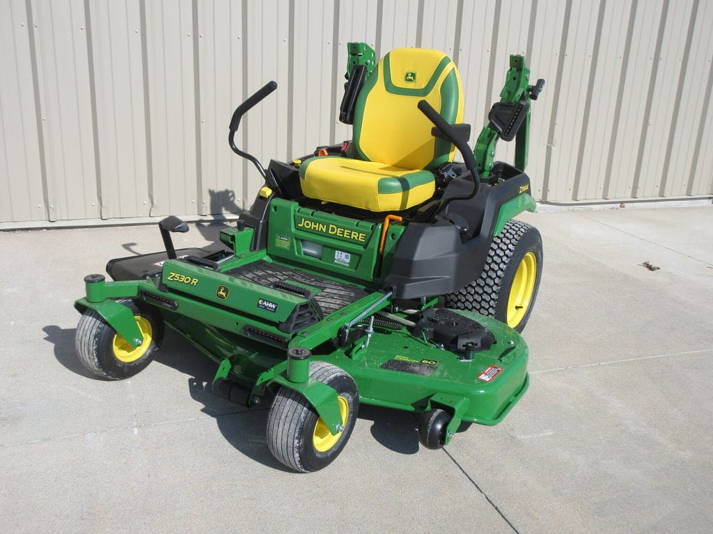 2026 John Deere Z530R Equipment Image0