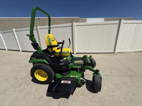 Image of John Deere Z545R equipment image 4