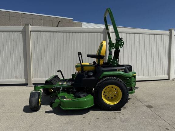 Image of John Deere Z545R equipment image 2