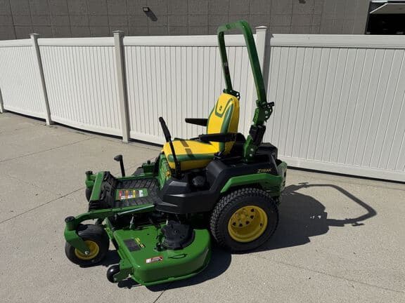 Image of John Deere Z545R equipment image 2