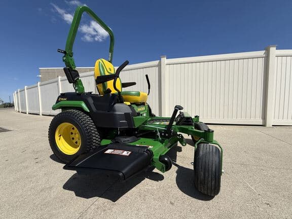 Image of John Deere Z545R equipment image 4