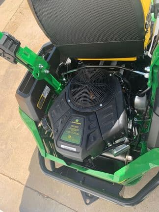 Image of John Deere Z545R equipment image 1
