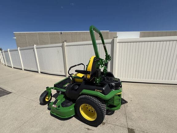 Image of John Deere Z545R equipment image 2