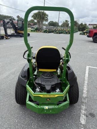 Image of John Deere Z720E equipment image 3