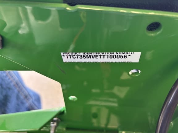 Image of John Deere Z735M equipment image 3