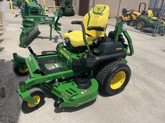 Image of John Deere Z740R equipment image 1