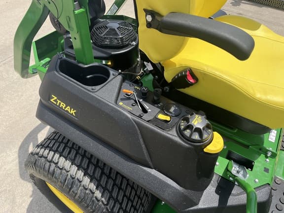 Image of John Deere Z740R equipment image 2