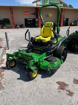 2026 John Deere Z930M Equipment Image0