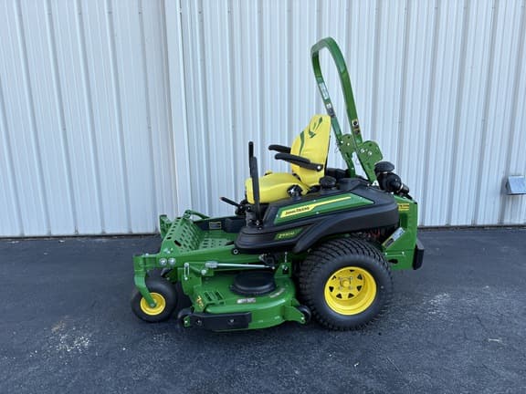 Image of John Deere Z930M Image 1