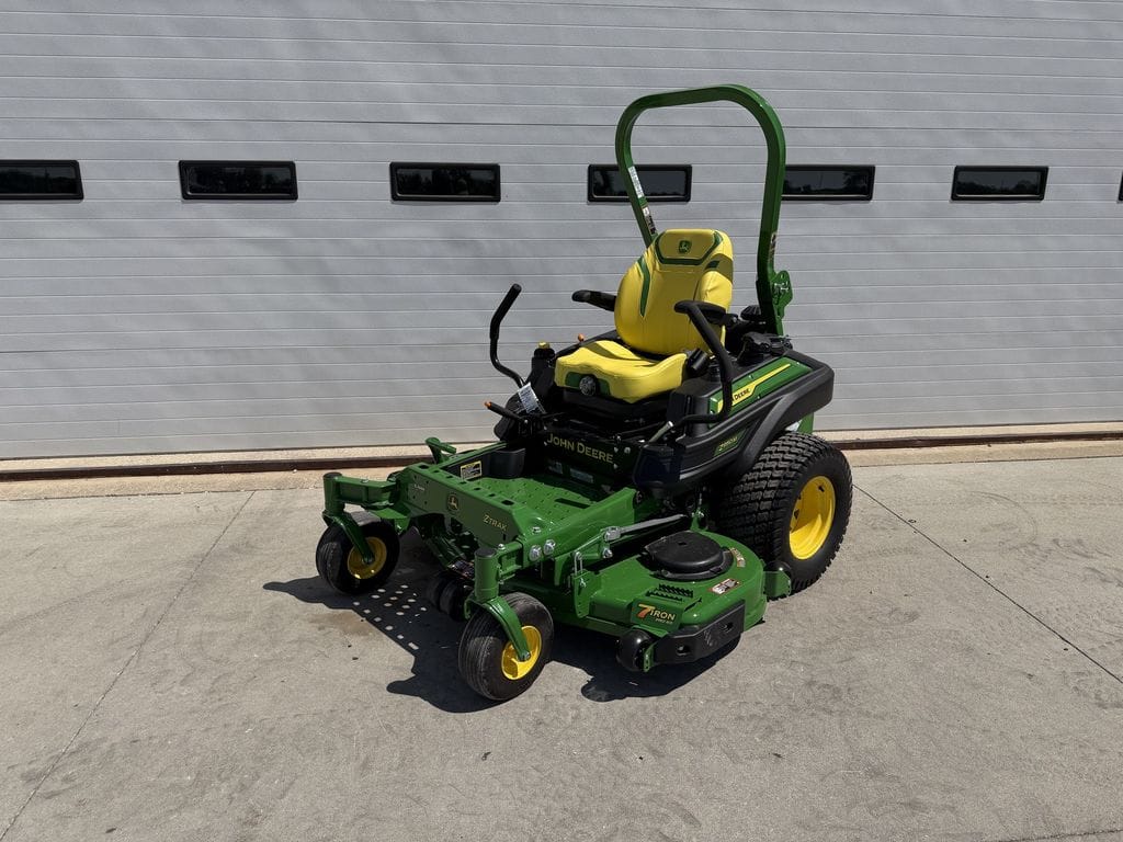 2026 John Deere Z950M Equipment Image0