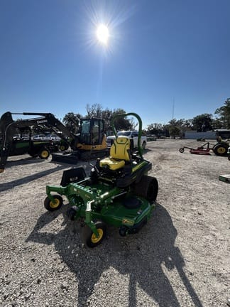 2026 John Deere Z970R Equipment Image0