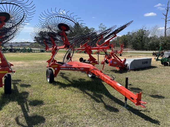 Image of Kuhn SR112 equipment image 2