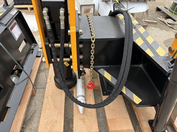 Image of Montana 1000E Image 1