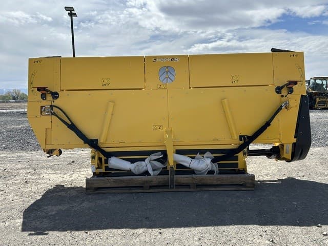 Image of New Holland 416 Plus Primary Image