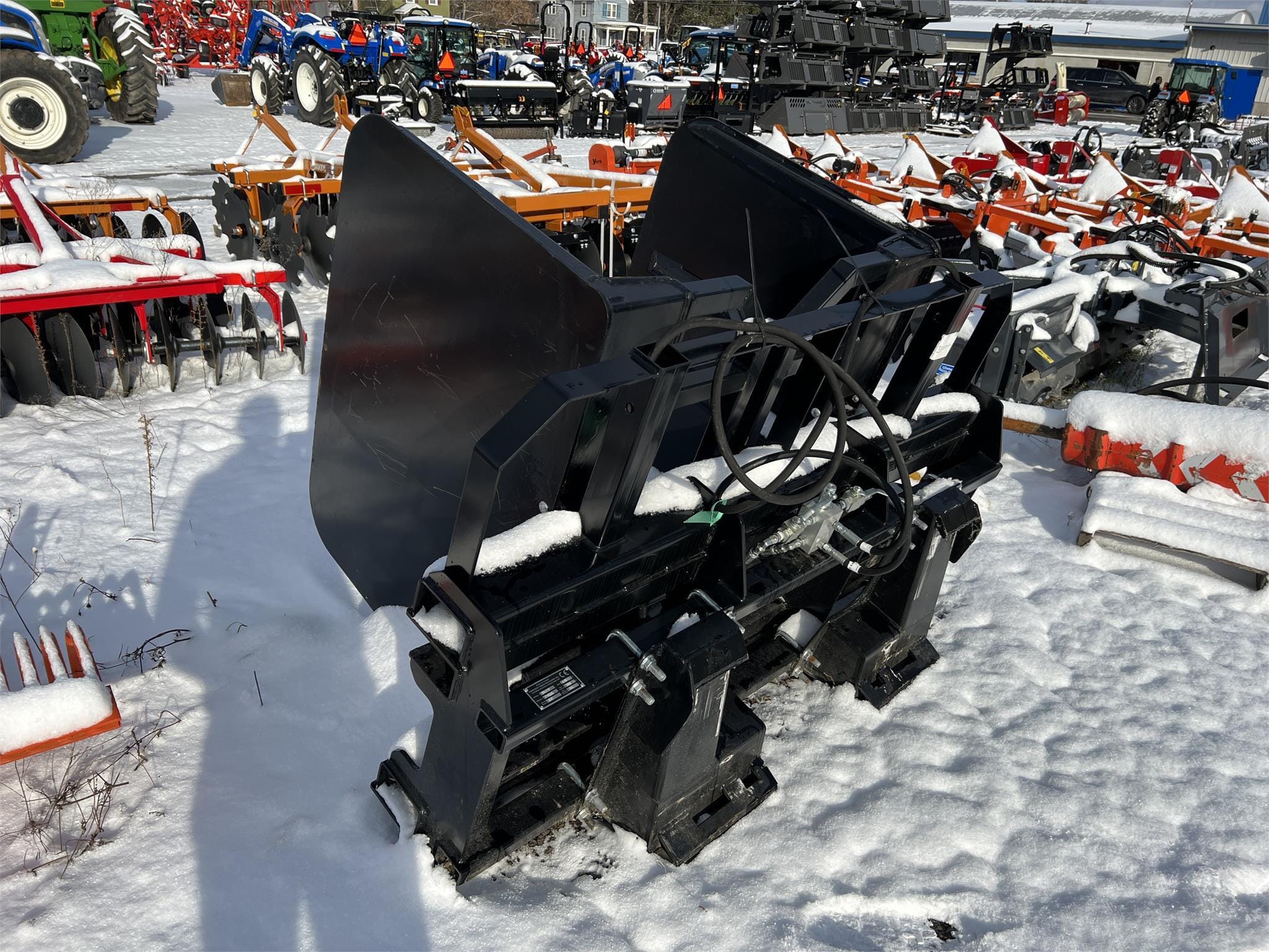 Bale Baron BS21L Equipment Image0