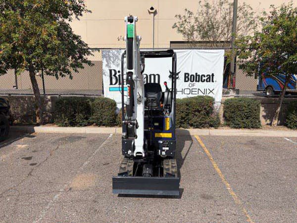 Image of Bobcat E20 equipment image 2