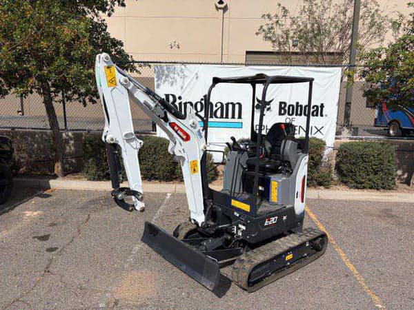 Image of Bobcat E20 equipment image 4