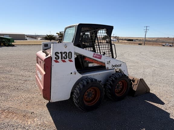 Image of Bobcat S130 equipment image 4