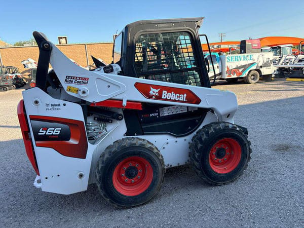 Bobcat S66 Equipment Image0