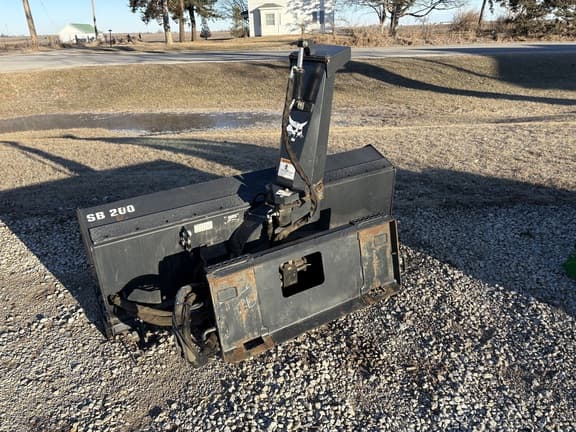Image of Bobcat SB200 equipment image 4