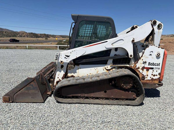 Bobcat T770 Equipment Image0