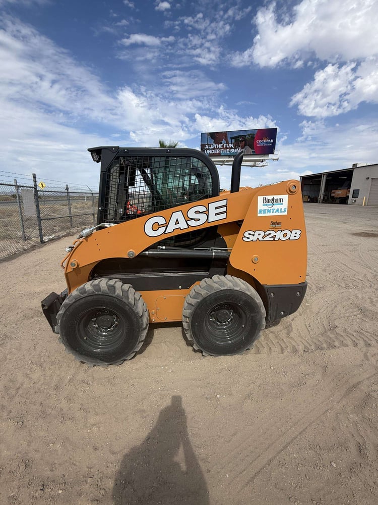 Case SR210B Equipment Image0