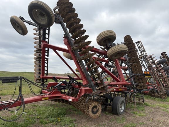 Image of Case IH 330 equipment image 1