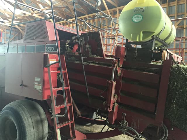 Image of Case IH 8570 equipment image 1