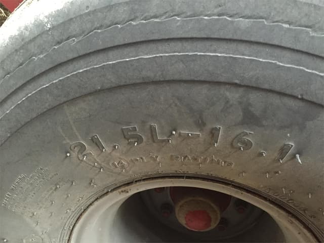 Image of Case IH 8570 equipment image 3