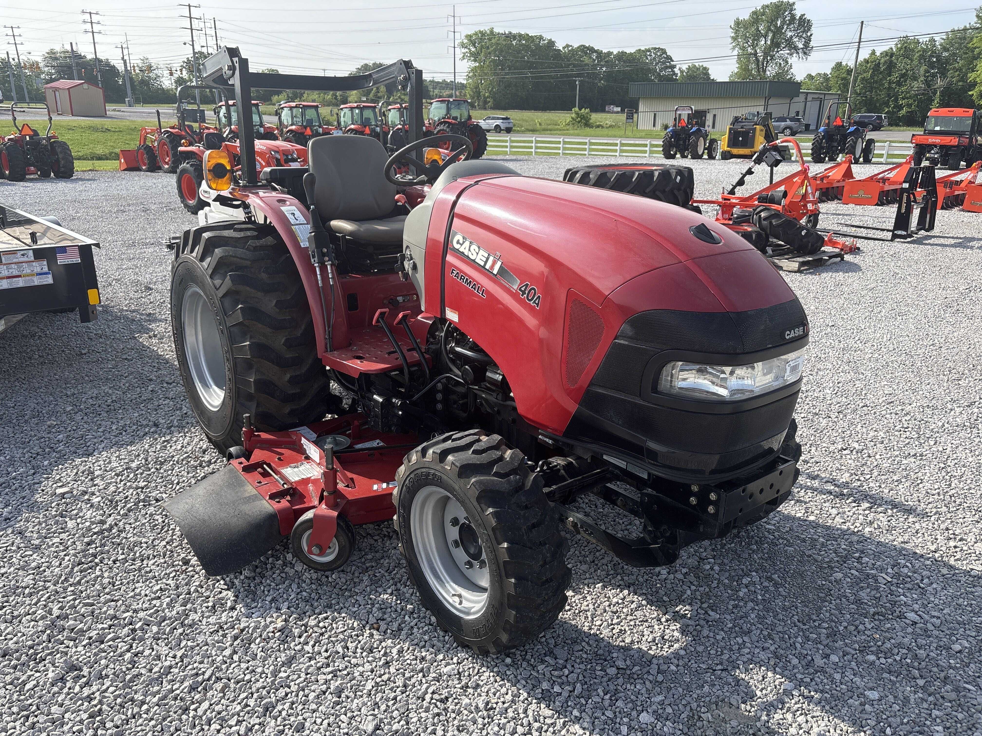 Case IH Farmall 40A Equipment Image0