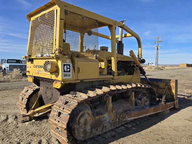 Image of Caterpillar D6D equipment image 4