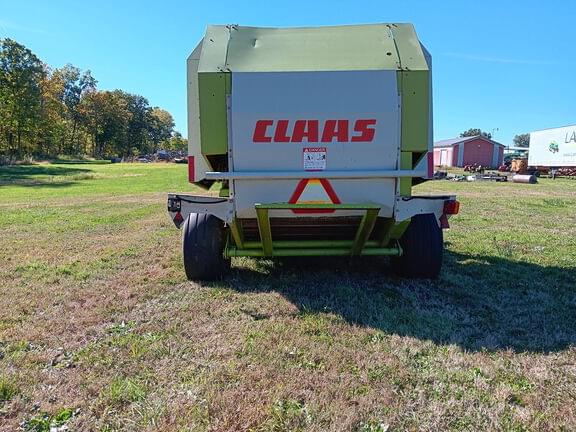 Image of CLAAS Rollant 250 equipment image 4