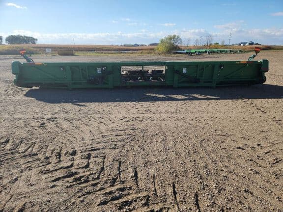 Image of Clarke 1820 equipment image 3