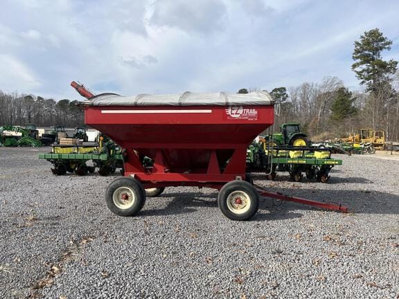 E-Z Trail 230 Equipment Image0