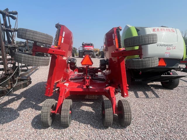 Image of Farm King 1530 equipment image 3