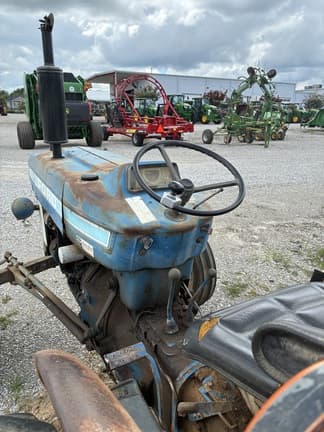 Image of Ford 2810 equipment image 4