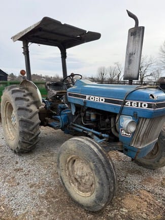 Ford 4610 Equipment Image0